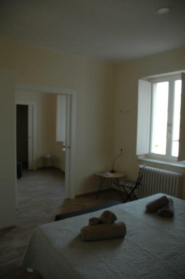Via Barocci 34 Hotel Urbino Kültér fotó
