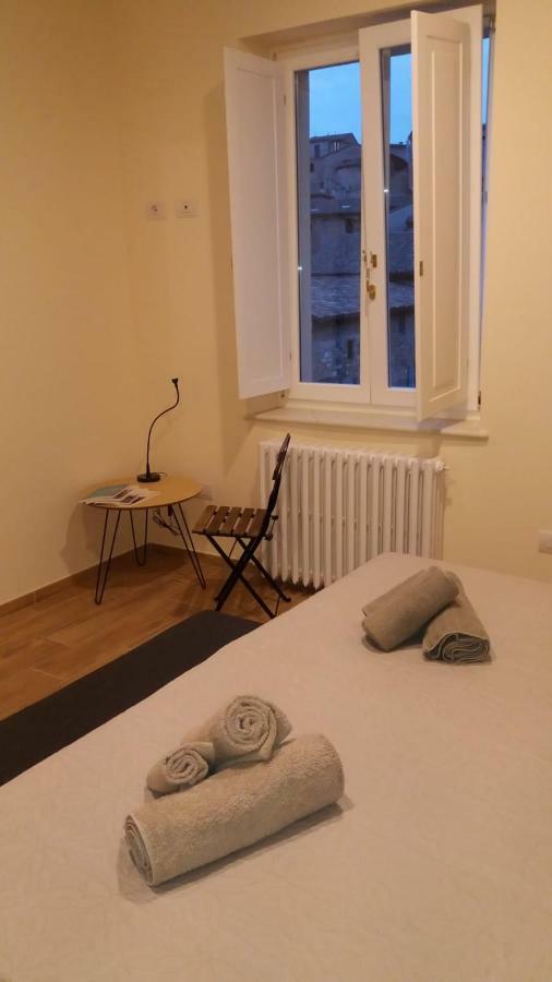 Via Barocci 34 Hotel Urbino Kültér fotó